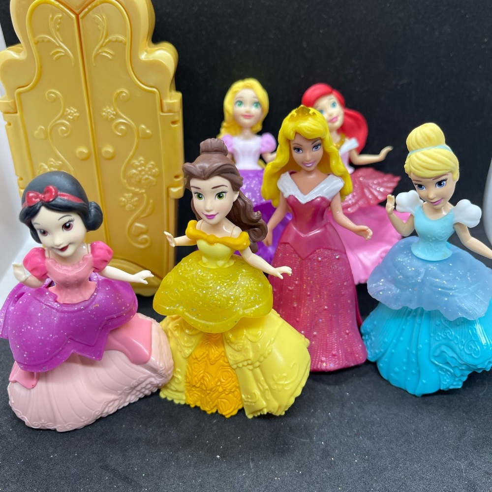 Disney Princess Figurine Toy Set Magiclip Little Kingdom Magic Clip Lot